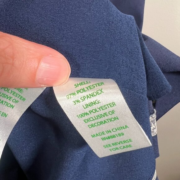 Lilly Pulitzer Brandi Shift Dress Size 12 Navy Blue Beaded Collar Cutout Event - Picture 11 of 12